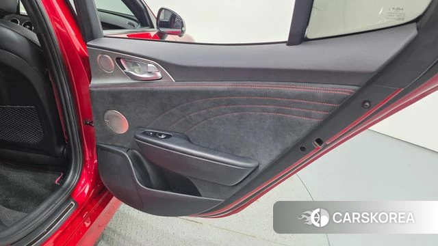 Kia Stinger Meister id 4572441 из Кореи 17
