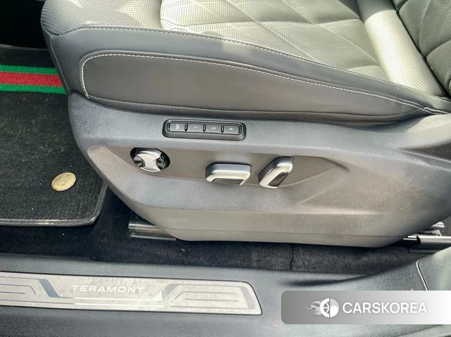 Volkswagen Tourang id 4275501 из Китая 17