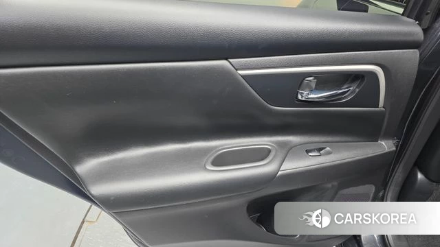 Nissan Altima id 4372066 из Кореи 17
