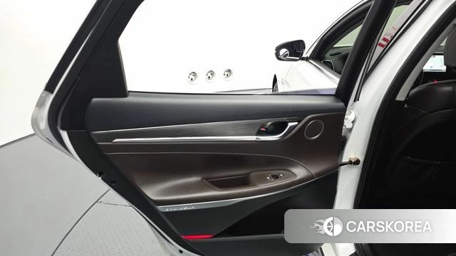 Hyundai Grandeur IG Hybrid id 4305154 из Кореи 17