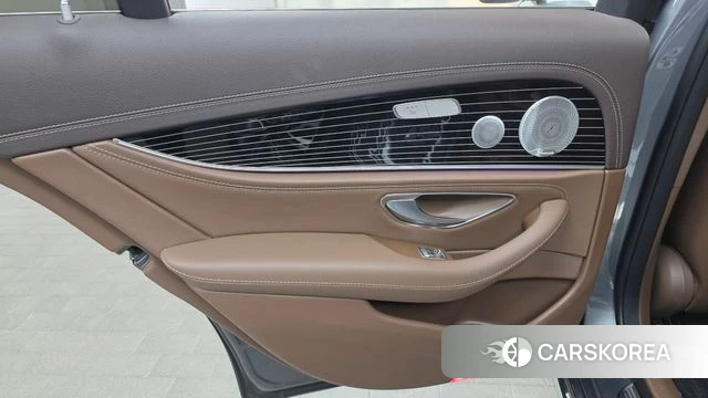 Mercedes-Benz E-Class W213 id 4647390 из Кореи 17