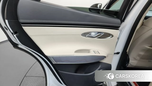 Genesis GV70 id 4187586 из Кореи 17