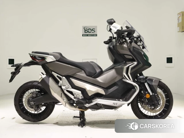 Проданный Honda X-ADV 750 2020 из Японии