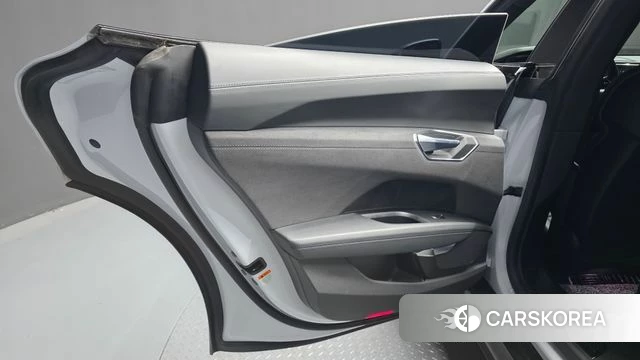 Audi e-Tron GT id 4344063 из Кореи 17