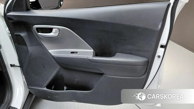 Kia The New Niro id 4283444 из Кореи 17