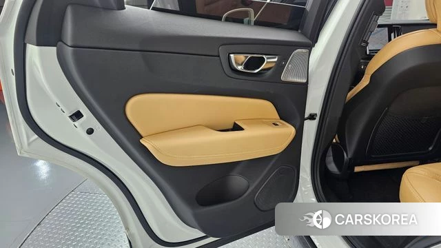 Volvo XC60 second Generation id 4421725 из Кореи 17
