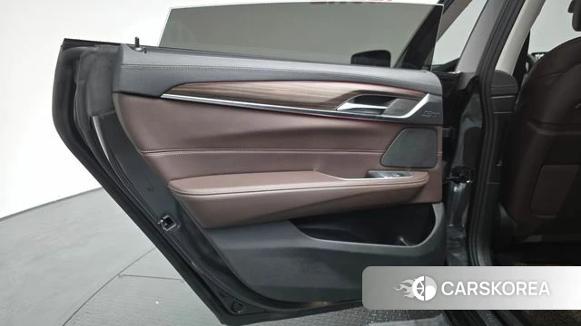 BMW 6 Series GT (G32) id 4230517 из Кореи 17