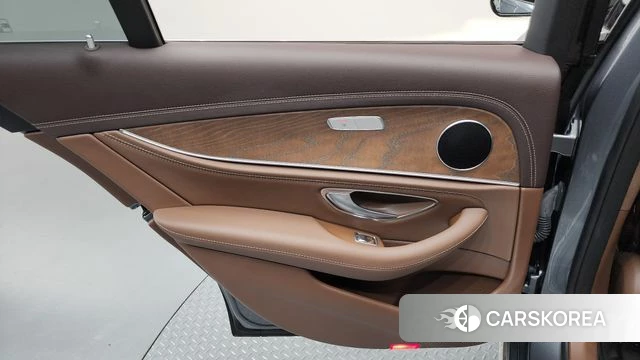 Mercedes-Benz E-Class W213 id 4435427 из Кореи 17