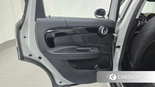 Mini Cooper D Countryman id 4355770 из Кореи 17