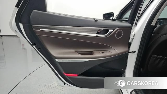 Hyundai Grandeur IG Hybrid id 4557663 из Кореи 17