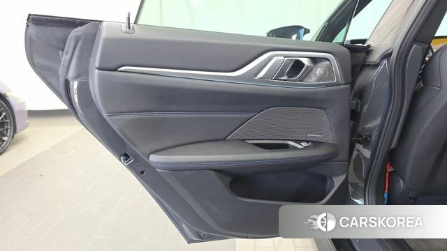 BMW i4 id 4863601 из Кореи 17