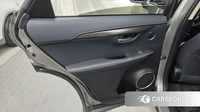 Lexus NX300h id 4764908 из Кореи 17