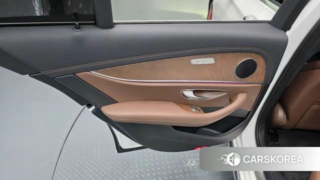 Mercedes-Benz E-Class W213 id 4836309 из Кореи 17