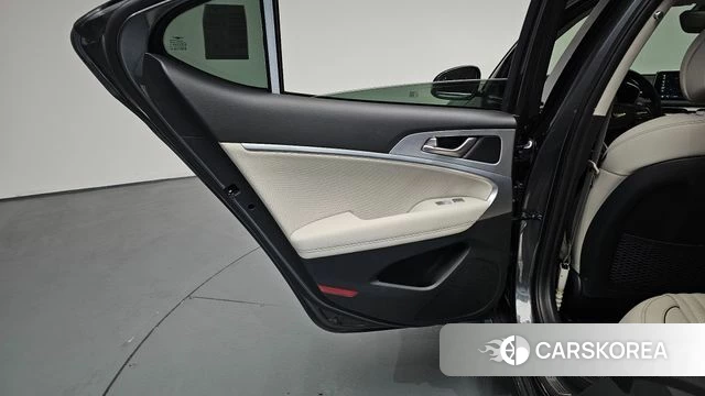 Genesis G70 id 4345434 из Кореи 17