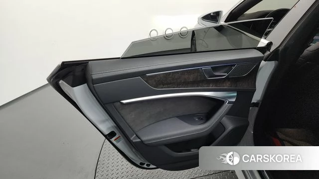 Audi A7 (4K) id 4187639 из Кореи 17