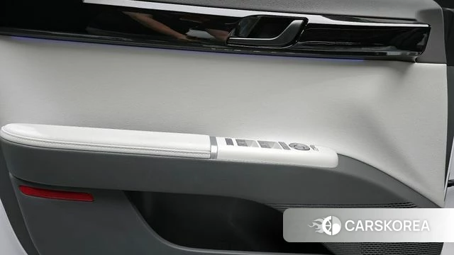 Hyundai Grandeur Hybrid (GN7) id 4394779 из Кореи 17