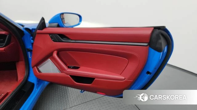 Porsche 911(992) id 4555385 из Кореи 17