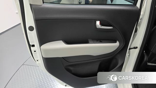 Kia The New Kia Ray EV id 4292361 из Кореи 17
