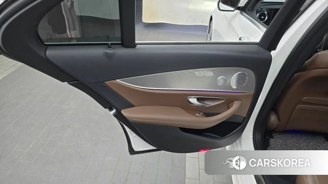 Mercedes-Benz E-Class W213 id 4430255 из Кореи 17