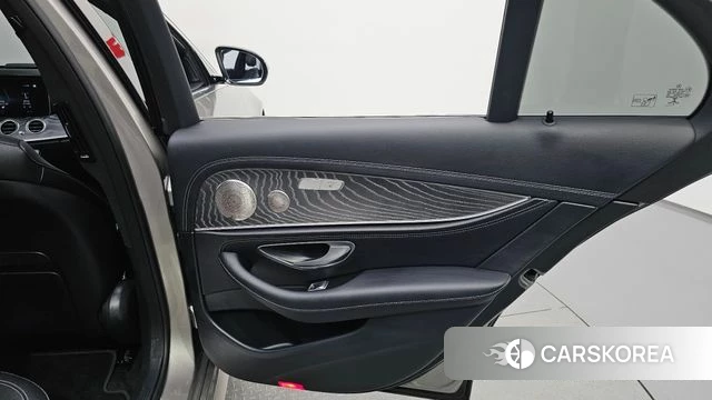 Mercedes-Benz E-Class W213 id 4249816 из Кореи 17
