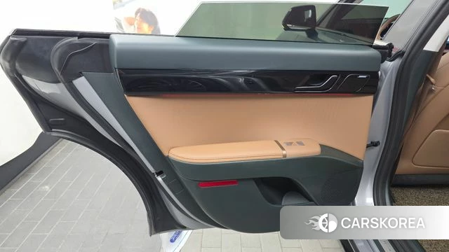Hyundai Grandeur Hybrid (GN7) id 4560976 из Кореи 17