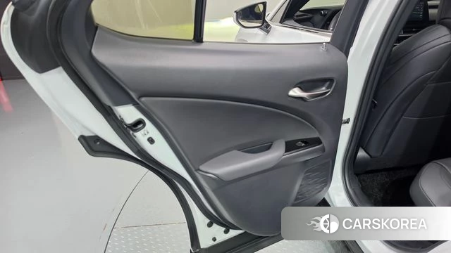 Lexus UX250h id 4757424 из Кореи 17