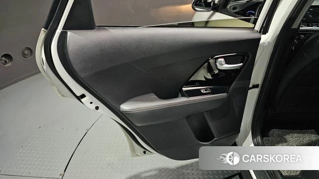 Kia The New Niro id 4900501 из Кореи 17