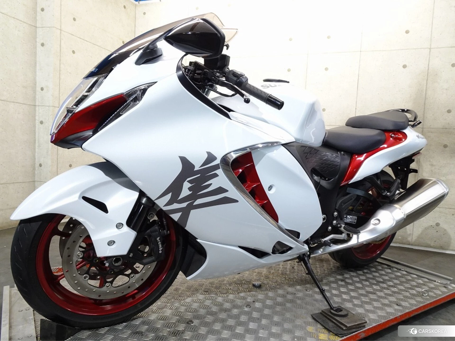 Suzuki GSX1300R HAYABUSA id 4380126 из Японии 17