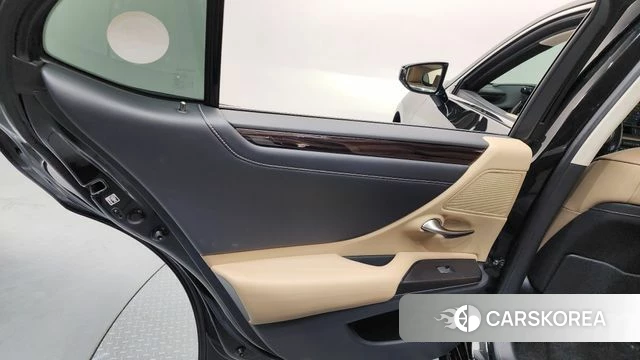 Lexus ES300h 7th generation id 4285754 из Кореи 17