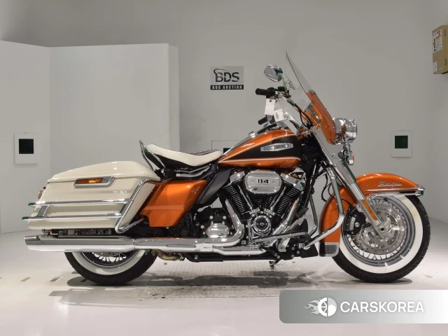 Проданный Harley-Davidson Electra Glide Highway King FLHFB1870 2023 из Японии, фото 2