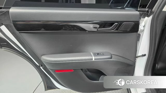 Hyundai Grandeur (GN7) id 4623747 из Кореи 17