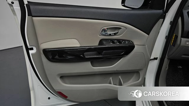 Kia The New Carnival id 4849756 из Кореи 17