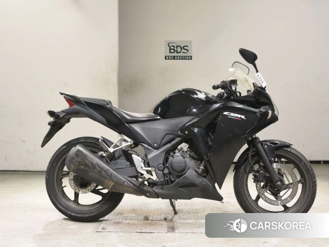 Honda CBR250R id 4184699 из Японии 17