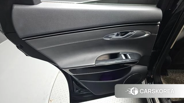 Genesis GV70 id 4836124 из Кореи 17