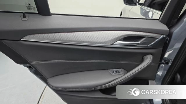 BMW 5 Series (G30) id 4318323 из Кореи 17