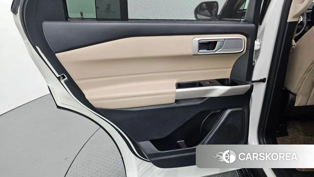 Ford Explorer 6th Generation id 4584746 из Кореи 17