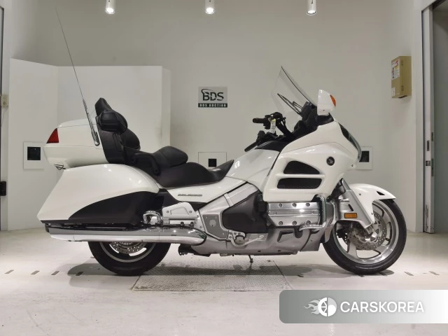 Проданный Honda GL1800 2014 из Японии