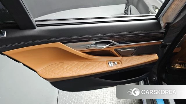 BMW 7 Series (G11) id 4580899 из Кореи 17