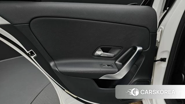Mercedes-Benz A-Class W177 id 4528446 из Кореи 17