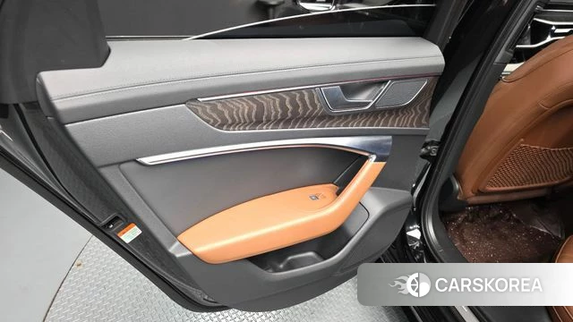 Audi A6 (C8) id 4201456 из Кореи 17