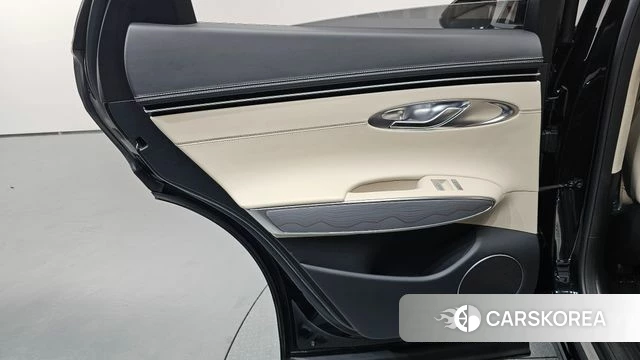 Genesis GV70 id 4572873 из Кореи 17