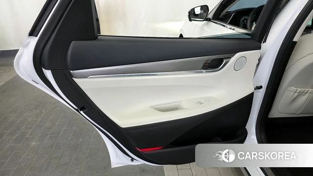 Hyundai The New Grandeur IG id 4383418 из Кореи 17