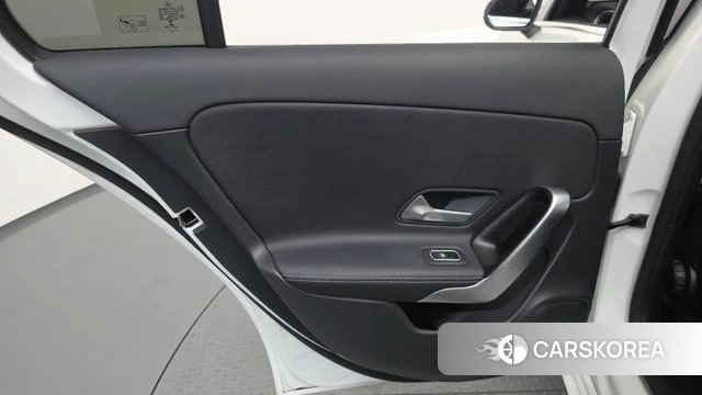 Mercedes-Benz A-Class W177 id 4687860 из Кореи 17