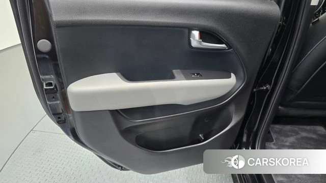 Kia The New Kia Ray id 4696208 из Кореи 17