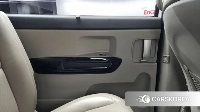 Kia The New Carnival id 4345701 из Кореи 17