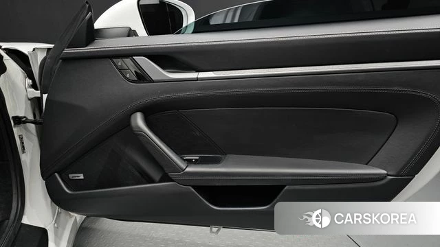 Porsche 911(992) id 4370382 из Кореи 17