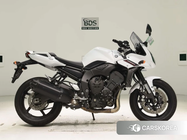 Проданный Yamaha FZ1 FEATHER 2013 из Японии, фото 2
