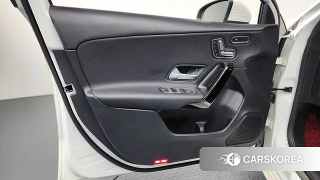 Mercedes-Benz A-Class W177 id 4196700 из Кореи 17