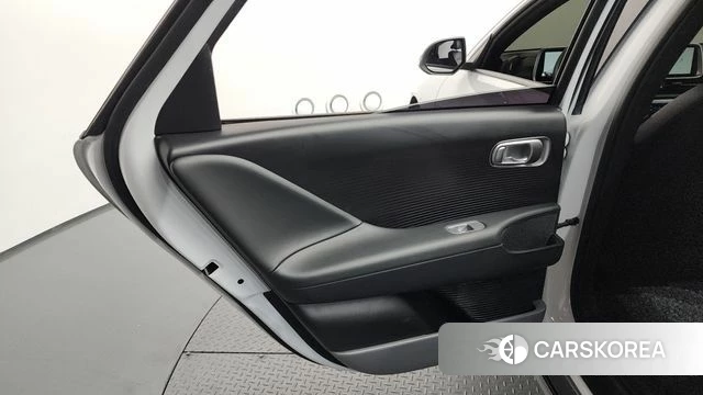 Hyundai Ionic 6 id 4322999 из Кореи 17