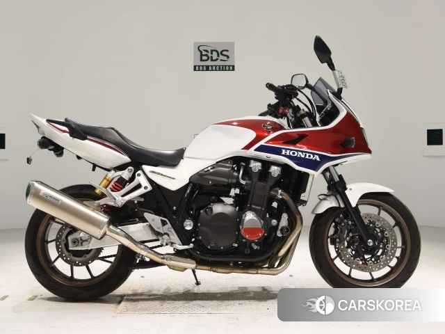 Проданный Honda CB1300SF BOLDOR ABS 2017 из Японии, фото 2